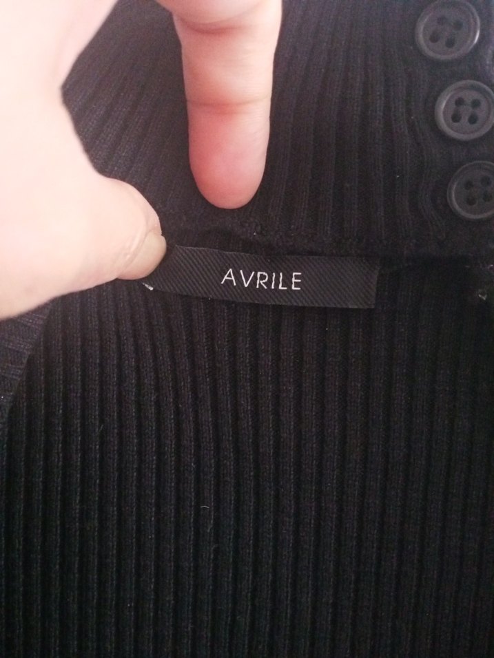 Düğmeli Siyah Gotik Yüksek Yaka Kadın Kazak - Görsel 5