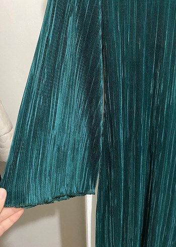 Yeşil Kadın Piliseli Uzun Elbise - Görsel 2