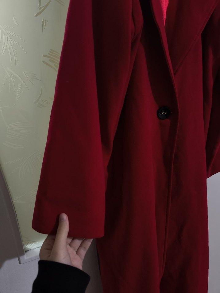 Kırmızı Midi Düğmeli Kaban - Görsel 2