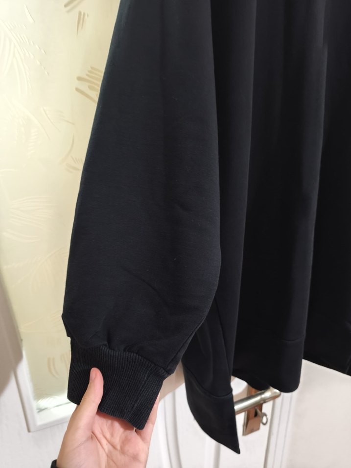 Siyah Uzun Kollu Salaş Sweatshirt - Görsel 2