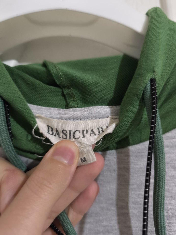 Gri Kapüşonlu Zincir Detaylı Sweatshirt - Görsel 3