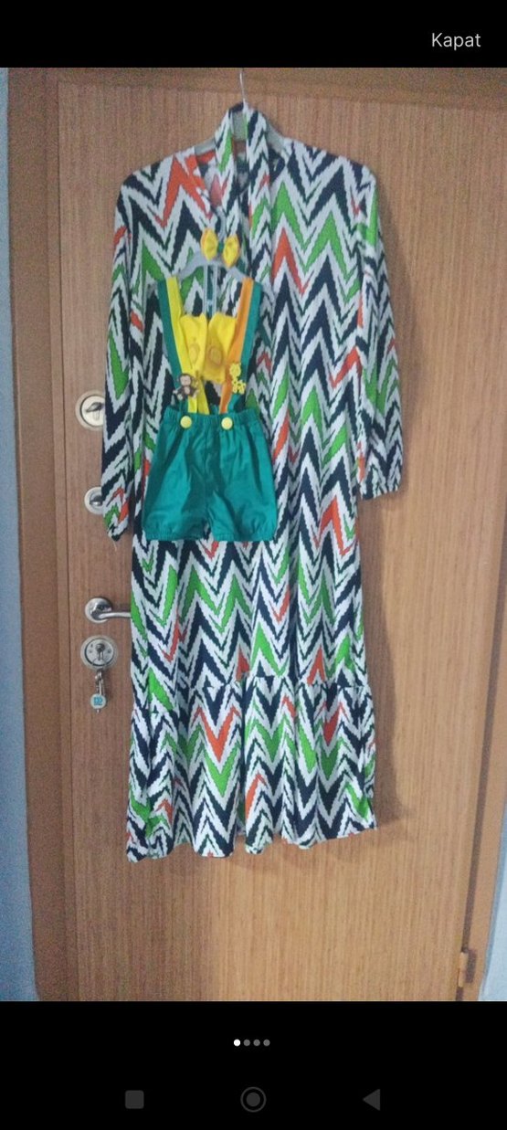 Sarı Aslan Desenli Bebek Salopet ve Çorap Seti - Görsel 2