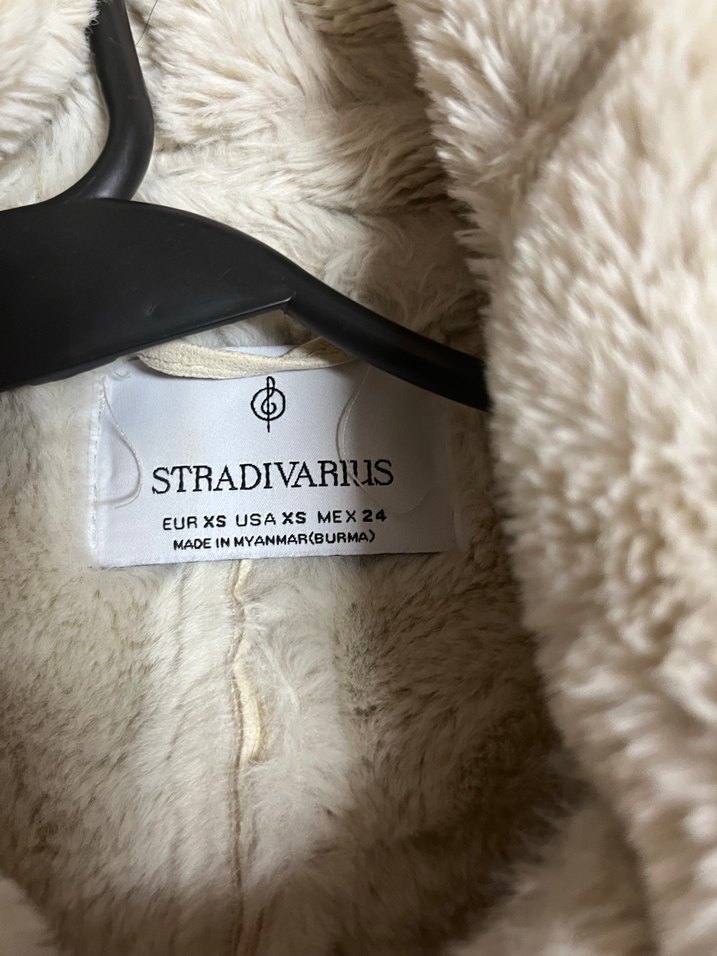 Beyaz Kürklü Kadın Mont - Görsel 3