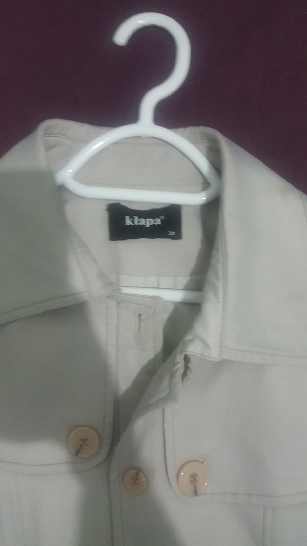 Griye Yakın Düğmeli Kadın Trençkot - Görsel 2