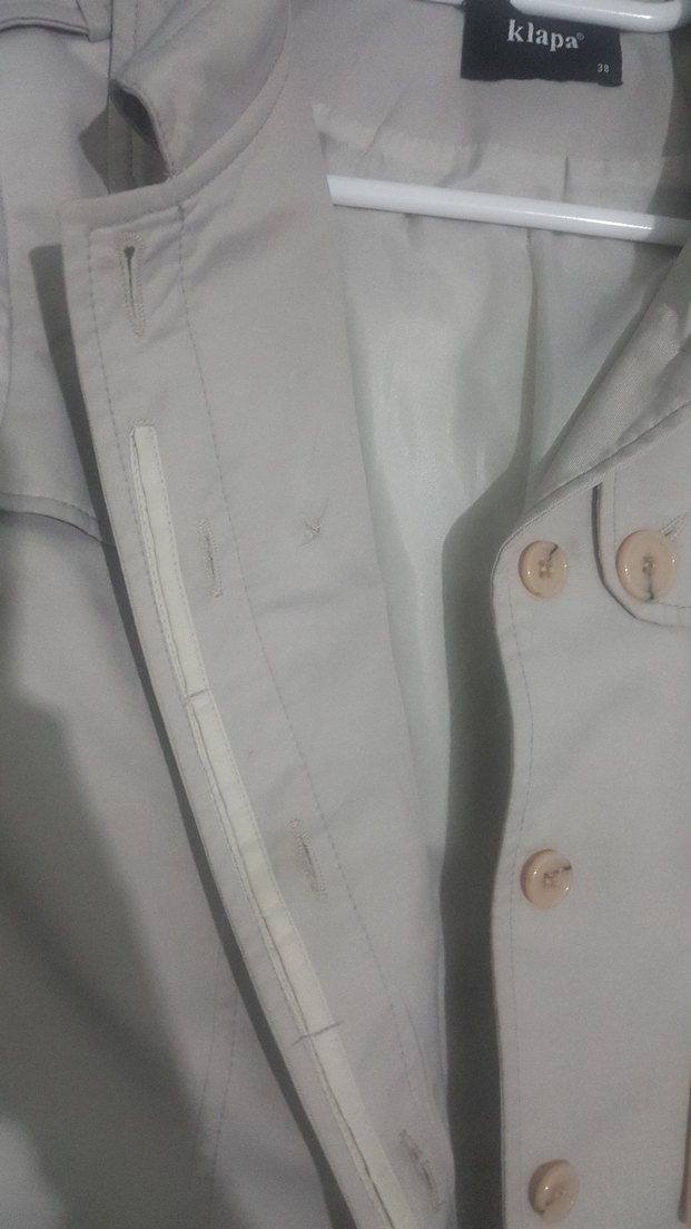 Griye Yakın Düğmeli Kadın Trençkot - Görsel 3