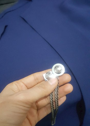 Gümüş gri yaka iğnesi - Görsel 2