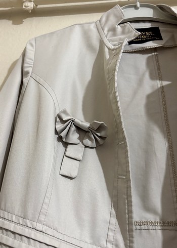 Düğmeli Beyaz Uzun Keten Trençkot - Görsel 3