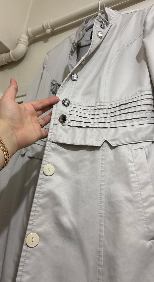 Düğmeli Beyaz Uzun Keten Trençkot - Görsel 2