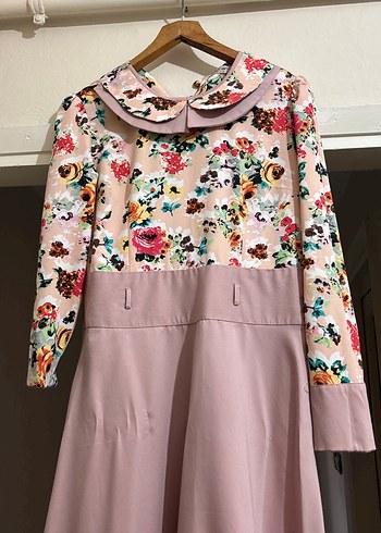 Çiçek Desenli Bej Uzun Elbise - Görsel 2