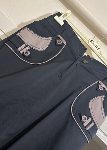 Düğmeli Siyah Uzun Kadın Etek - Görsel 3