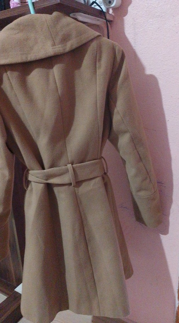 Kemerli Bej Kadın Kaban - Görsel 4