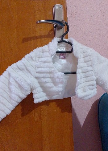 Kız Çocuk Beyaz Kürk Detaylı Bolero - Görsel 2