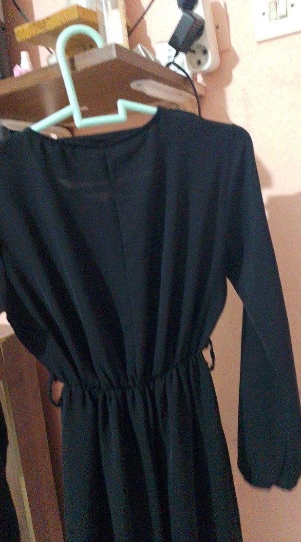 Siyah Uzun V Yaka Salaş Elbise - Görsel 4