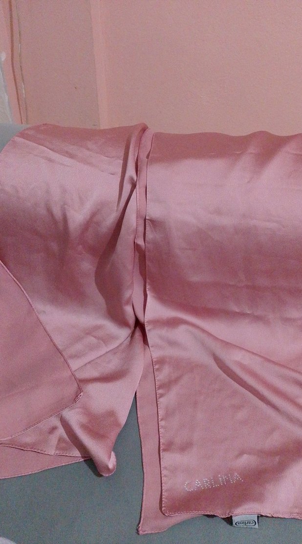 Kadın Parlak Pembe Saten Şal - Görsel 2