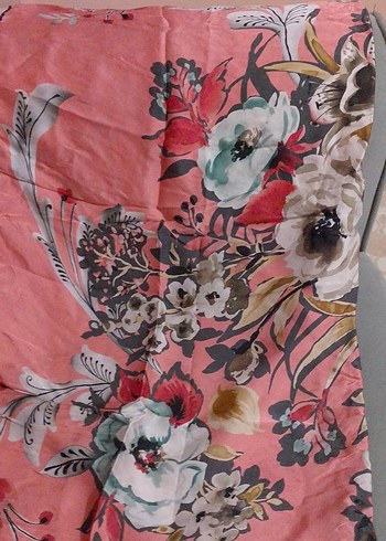 Pembe Çiçek Desenli İpeksi Kadın eşarp - Görsel 4