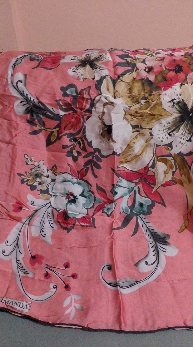 Pembe Çiçek Desenli İpeksi Kadın eşarp - Görsel 2