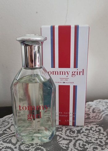 Tommy Girl Kadın Parfümü 50 ml EDT