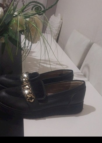 Zincir Detaylı Siyah Platform Topuklu Kadın Ayakkabı - Görsel 4