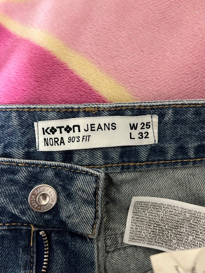 Koton Mavi Düğmeli Normal Kesim Kadın Kot Pantolon - Görsel 3