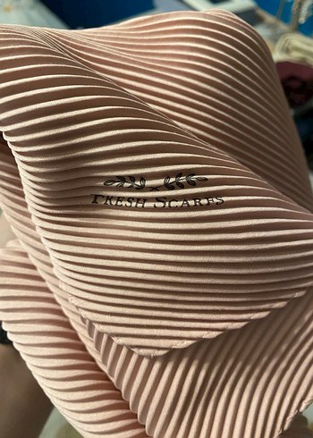Freshscarfs şeker pembe pilsieli eşarp - Görsel 3