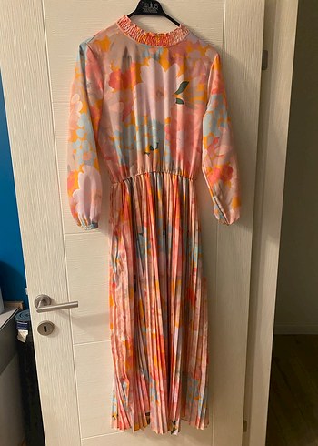 Trendyol Milla Pembe çok renkli Piliseli Uzun çiçekli Elbise - Görsel 5