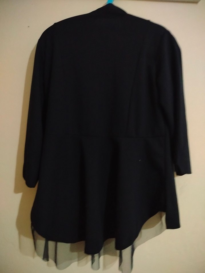 Düğmeli Siyah kurtarıcı ceket... - Görsel 3