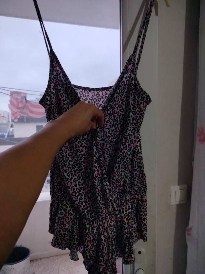 V Yaka Leopar Desen tulum altı fırfır döküm gecelik  - Görsel 2