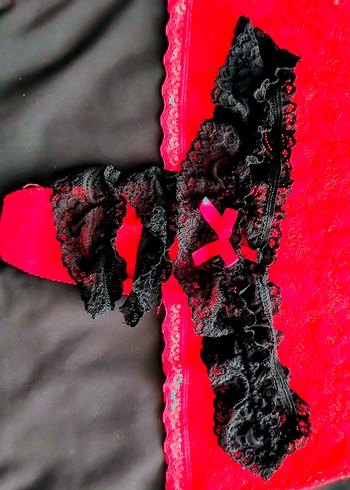 Kırmızı Nakışlı Mini Askılı Pijama, pullu şapka,orjinal tanga - Görsel 3