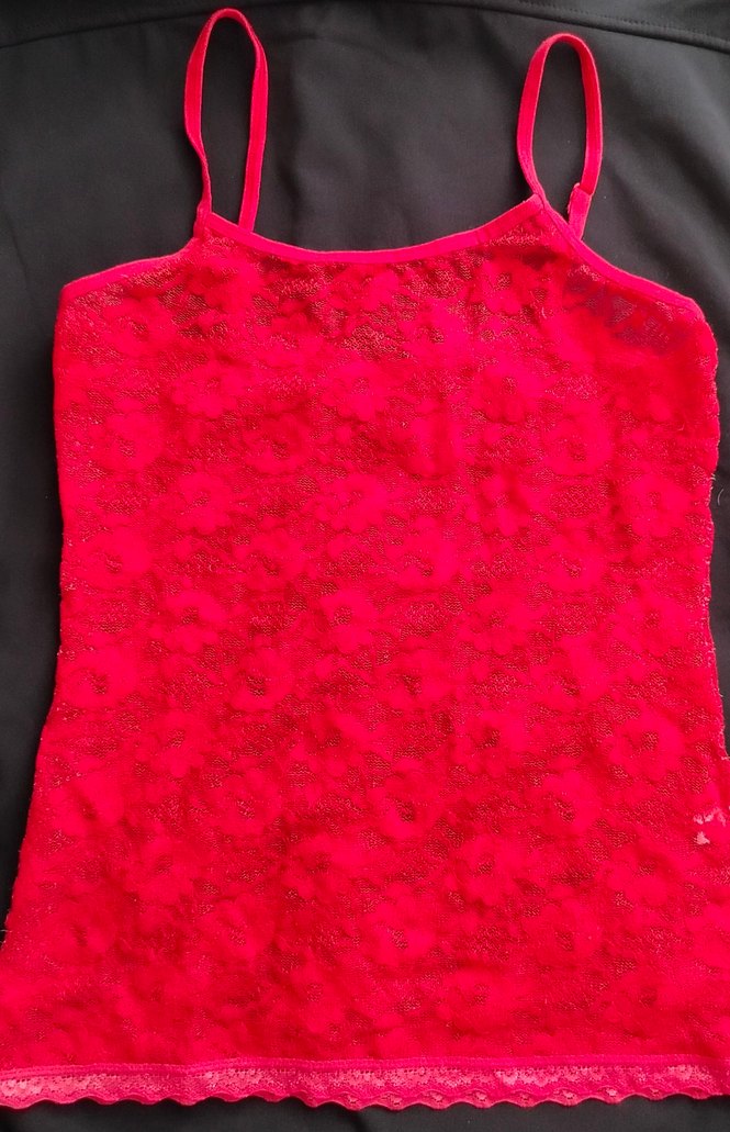 Kırmızı Nakışlı Mini Askılı Pijama, pullu şapka,orjinal tanga - Görsel 2