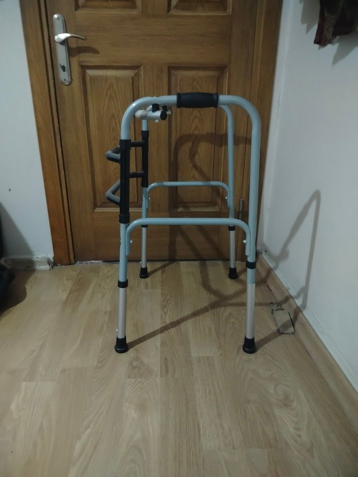 Gri siyah HASTA Yürüteci walker - Görsel 2