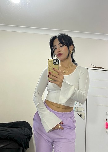 Beyaz Yüksek Yakalı Uzun Kollu Crop Top - Görsel 2