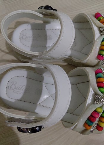 Boncuk Detaylı Renkli Kız Çocuk Sandalet - Görsel 2