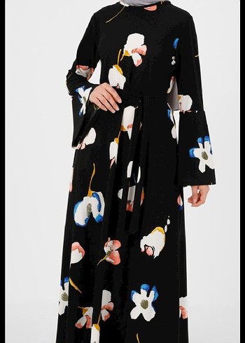 Siyah Çiçek Desenli Uzun Kollu Elbise - Görsel 3