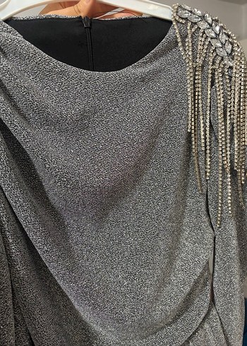 Gri Drapeli Uzun Kollu Uzun Abiye Elbise - Görsel 2