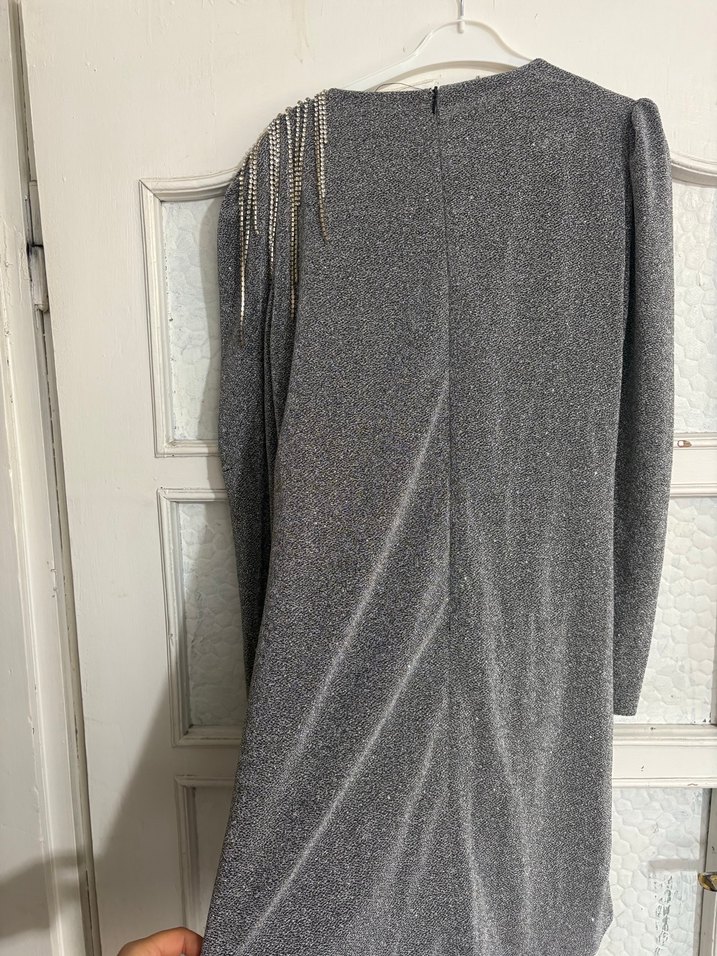 Gri Drapeli Uzun Kollu Uzun Abiye Elbise - Görsel 3