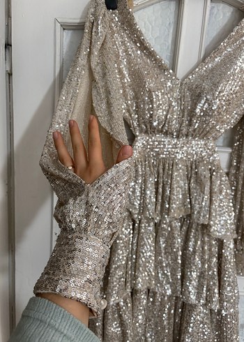 Parlak İşlemeli V Yaka Uzun Abiye Elbise - Görsel 5