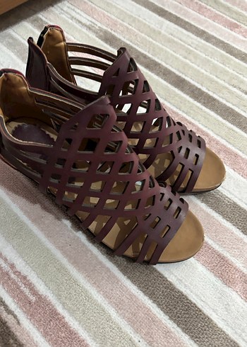 Bordo Dolgu Topuklu Kadın Sandalet - Görsel 2