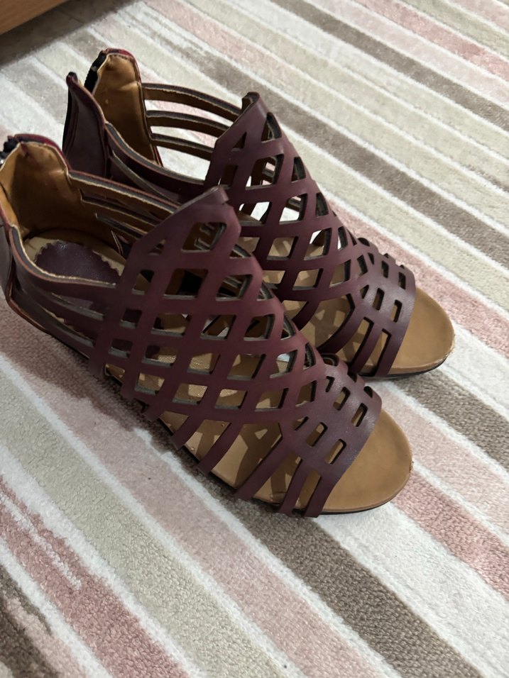 Bordo Dolgu Topuklu Kadın Sandalet - Görsel 2