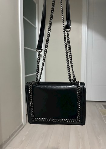 Zincir Detaylı Siyah Deri Zara mini çanta - Görsel 7