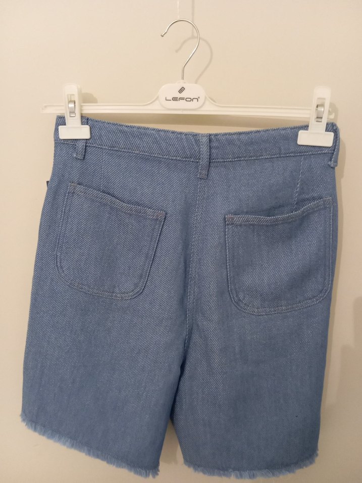 Gevşek Kesim Mini Kot Şort - Görsel 4