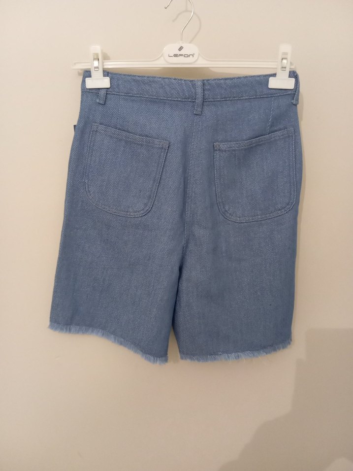 Gevşek Kesim Mini Kot Şort - Görsel 3