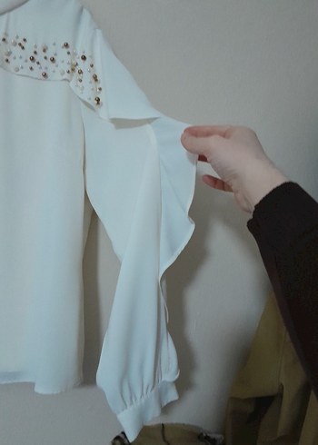 Kadın Beyaz Uzun Kollu Fırfırlı Gömlek - Görsel 2