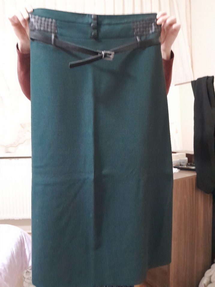 Kemer Detaylı Midi Koyu Yeşil Kadın Etek - Görsel 2