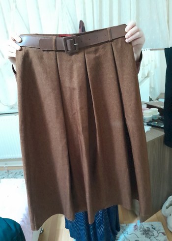 Dökümlü Kahverengi Midi Keten Etek - Görsel 3