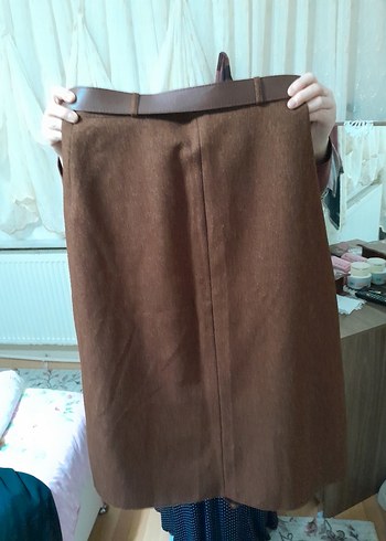 Dökümlü Kahverengi Midi Keten Etek - Görsel 2