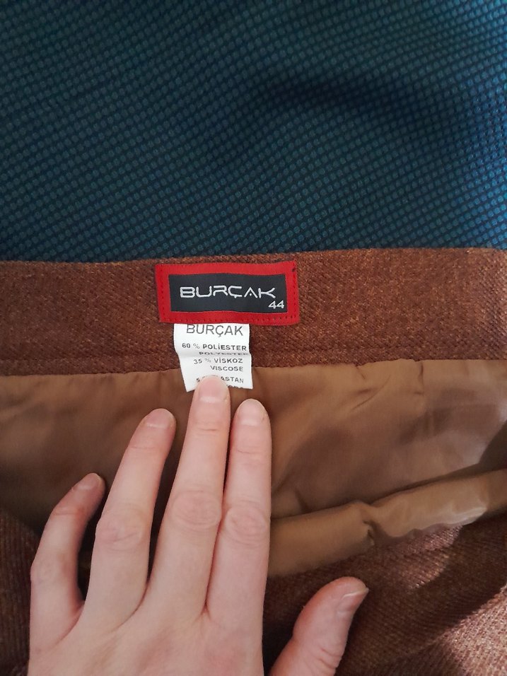 Dökümlü Kahverengi Midi Keten Etek - Görsel 4