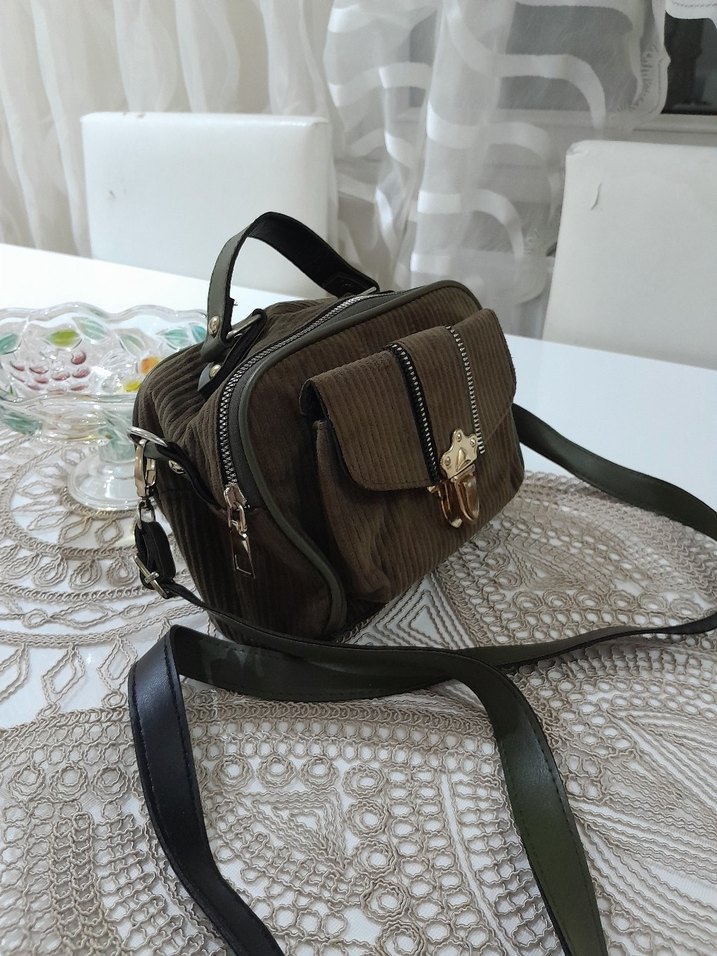 Koyu yeşil Süet Tokalı Kadın Çanta - Görsel 5