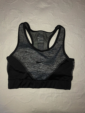Nike sporcu sutyeni