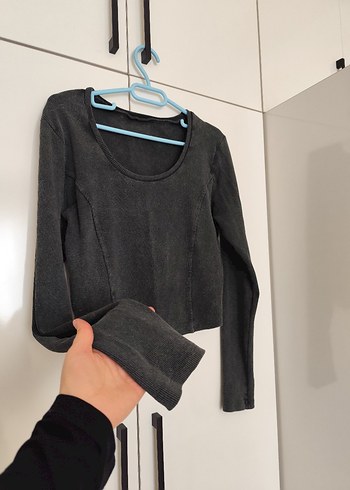 Gri Uzun Kollu Crop Top - Görsel 3