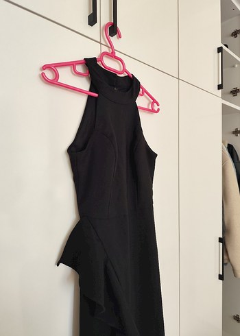 Uzun Siyah Drapeli Yüksek Yakalı Elbise - Görsel 4